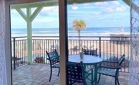 Mick's Beach Hideaway
