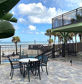 Mick's Beach Hideaway