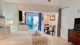 Mick's Beach Hideaway