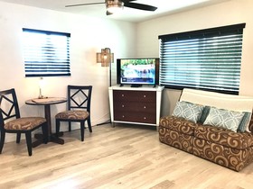 Mick's Beach Hideaway