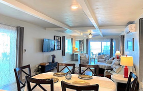 Mick's Beach Hideaway