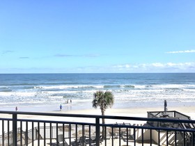 Mick's Beach Hideaway