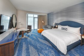 The Daytona, Autograph Collection