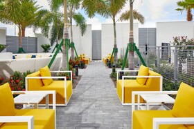 The Daytona, Autograph Collection