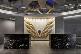 The Daytona, Autograph Collection