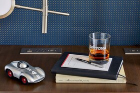 The Daytona, Autograph Collection