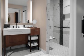 The Daytona, Autograph Collection