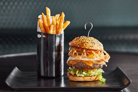 The Daytona, Autograph Collection