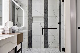 The Daytona, Autograph Collection