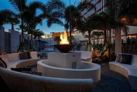 The Daytona, Autograph Collection