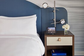 The Daytona, Autograph Collection