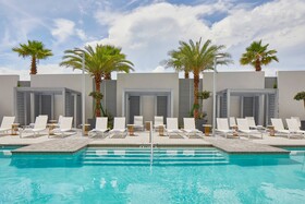 The Daytona, Autograph Collection