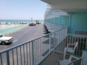 The Seascape Inn