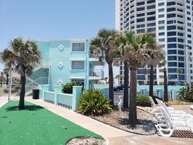 The Seascape Inn