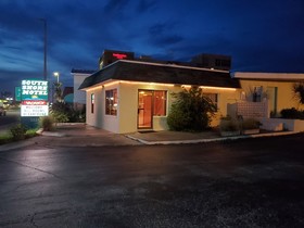 South Shore Motel