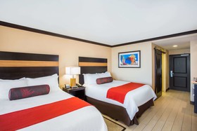 Wyndham Deerfield Beach Resort
