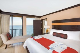 Wyndham Deerfield Beach Resort