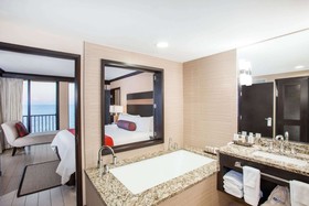 Wyndham Deerfield Beach Resort