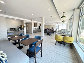 Comfort Inn & Suites