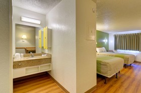 Motel 6 Destin
