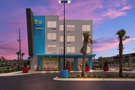 Tru by Hilton Destin