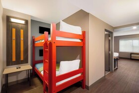Tru by Hilton Destin