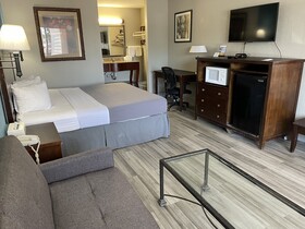 Village Inn Hotel
