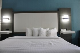 Village Inn Hotel