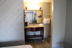 Village Inn Hotel