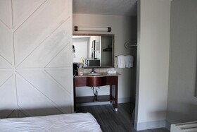 Village Inn Hotel