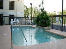 Holiday Inn Express & Suites Clearwater North - Dunedin
