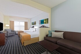 Holiday Inn Express & Suites Clearwater North - Dunedin
