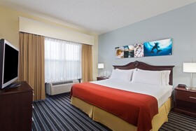 Holiday Inn Express & Suites Clearwater North - Dunedin