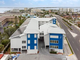 The J Hotel Dunedin Clearwater, an Ascend Collection Hotel