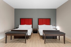 The J Hotel Dunedin Clearwater, an Ascend Collection Hotel