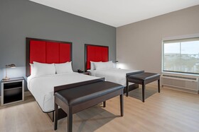 The J Hotel Dunedin Clearwater, an Ascend Collection Hotel