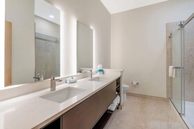 The J Hotel Dunedin Clearwater, an Ascend Collection Hotel