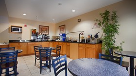 Best Western Edgewater Inn