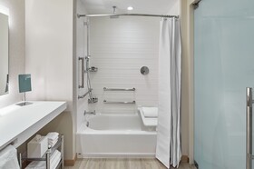 AC Hotel by Marriott Fort Lauderdale Beach