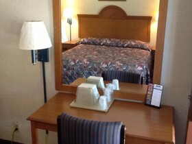 America's Best Inn & Suites - Ft. Lauderdale North