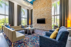 CAMBRiA Fort Lauderdale Airport South & Cruise Port