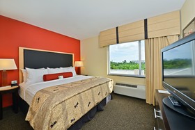 CAMBRiA Fort Lauderdale Airport South & Cruise Port