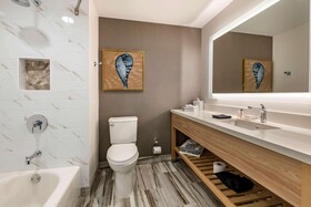 Cambria Hotel Fort Lauderdale Beach