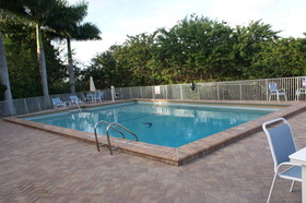 Days Inn by Wyndham Fort Lauderdale-Oakland Park Airport N