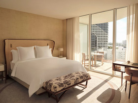 Four Seasons Hotel and Residences Fort Lauderdale