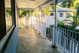 Galleria Apartments by Lowkl