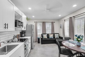 Galleria Apartments by Lowkl