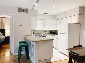 Galleria Apartments by Lowkl