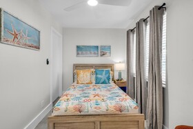 Galleria Apartments by Lowkl