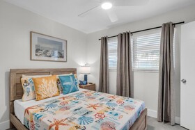 Galleria Apartments by Lowkl